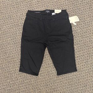 NYDJ Black Sophie Bike Capri Pants